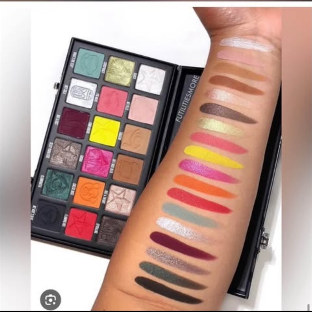 BNWB- CONSPIRACY eyeshadow PALETTE - Jeffree Star/SHANE COLLAB. Rare.
